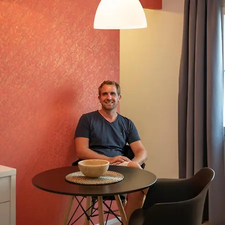 Gasthuis Gaestehaus Am Schlossplatz, Z. 5 3*